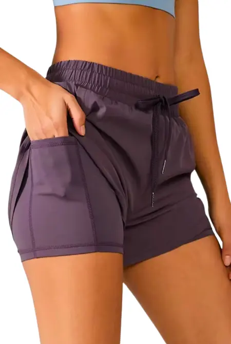 Shorts vermuda com bolso